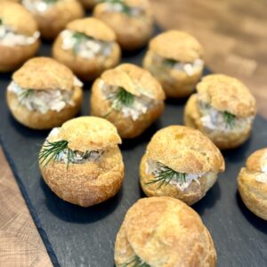 Tuunikala-kappariga puff 1 TK